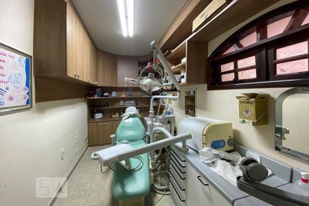 Casa para alugar com 405m², 3 quartos e 6 vagas Casa para alugar com 405m², 3 quartos e 6 vagasEscritório