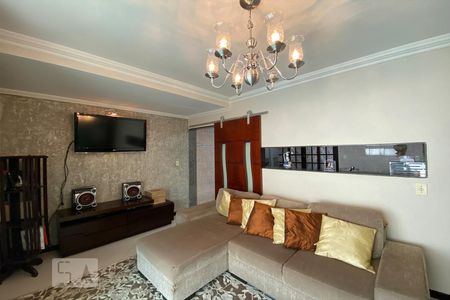 Casa para alugar com 405m², 3 quartos e 6 vagas Casa para alugar com 405m², 3 quartos e 6 vagasSala de TV