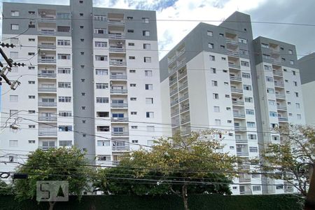 Casa para alugar com 405m², 3 quartos e 6 vagas Casa para alugar com 405m², 3 quartos e 6 vagasVista