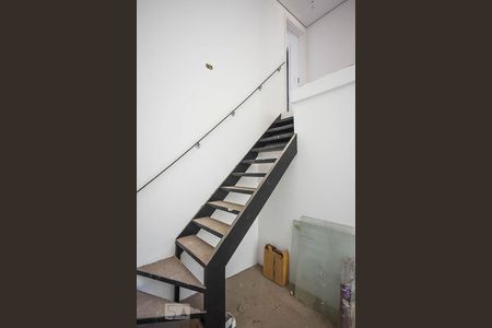Escada de apartamento para alugar com 2 quartos, 90m² em Vila Andrade, São Paulo