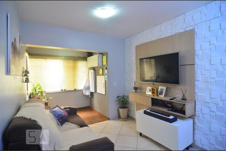 Sala de apartamento para alugar com 2 quartos, 65m² em Harmonia, Canoas