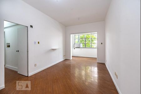 Sala de apartamento para alugar com 3 quartos, 100m² em Leblon, Rio de Janeiro