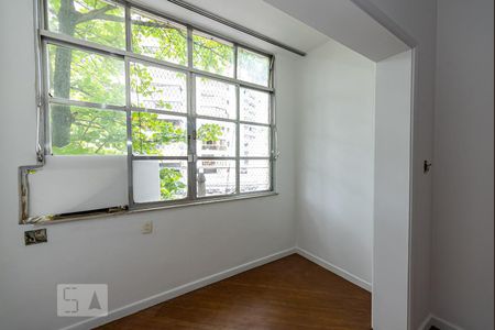 Sala de apartamento para alugar com 3 quartos, 100m² em Leblon, Rio de Janeiro