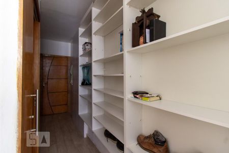 Corredor de kitnet/studio para alugar com 1 quarto, 21m² em Centro, Rio de Janeiro