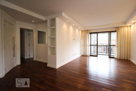 Sala de apartamento para alugar com 4 quartos, 160m² em Moema , São Paulo