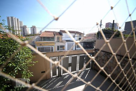 Vista 2 de casa para alugar com 3 quartos, 230m² em Jardim Aeroporto, São Paulo