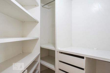 Closet do quarto 1 de apartamento à venda com 1 quarto, 50m² em Perdizes, São Paulo