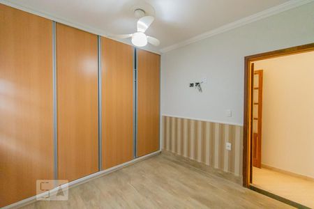 Quarto 1 de casa à venda com 3 quartos, 250m² em Vila Joaquim Inácio, Campinas