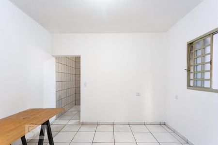 Sala de casa para alugar com 2 quartos, 110m² em Umuarama, Osasco