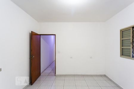 Quarto de casa para alugar com 2 quartos, 110m² em Umuarama, Osasco