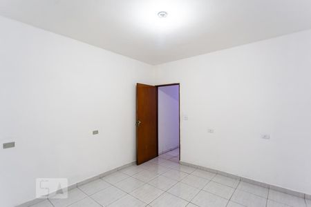 Quarto de casa para alugar com 2 quartos, 110m² em Umuarama, Osasco