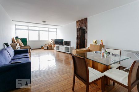 Sala de apartamento à venda com 3 quartos, 140m² em Pinheiros, São Paulo