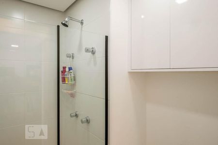 Banheiro de apartamento para alugar com 1 quarto, 35m² em Perdizes, São Paulo