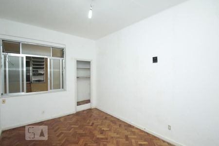 Sala/Quarto de kitnet/studio à venda com 1 quarto, 40m² em Glória, Rio de Janeiro