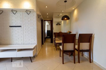 Sala de apartamento para alugar com 2 quartos, 60m² em Jardim Monte Alegre, São Paulo