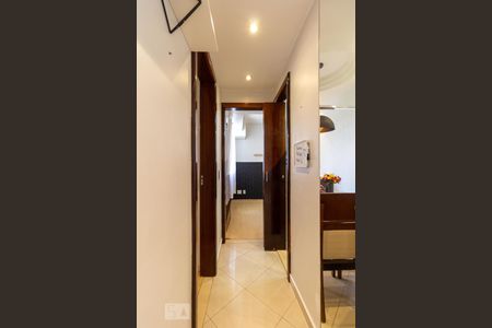 Hall Quartos de apartamento para alugar com 2 quartos, 60m² em Jardim Monte Alegre, São Paulo