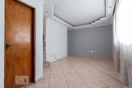 Sala de casa para alugar com 3 quartos, 180m² em Itaquera, São Paulo