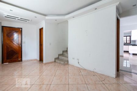 Sala de casa para alugar com 3 quartos, 180m² em Itaquera, São Paulo