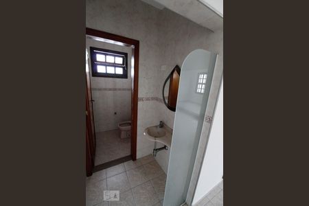 Lavabo de casa à venda com 3 quartos, 181m² em Vila Galvão, Guarulhos