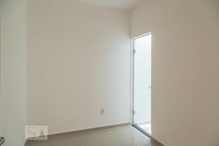 Quarto 1 de apartamento para alugar com 2 quartos, 45m² em Vila Costa Melo, São Paulo