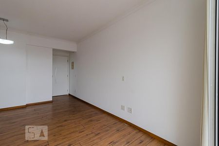 Sala de apartamento para alugar com 3 quartos, 70m² em Vila Nair, São Paulo