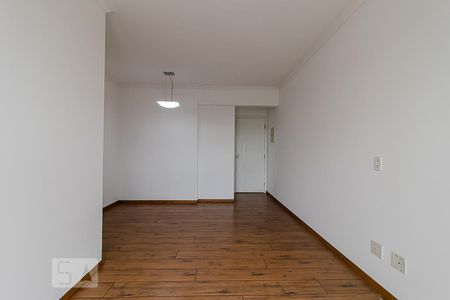 Sala de apartamento para alugar com 3 quartos, 70m² em Vila Nair, São Paulo