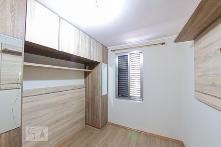 Quarto 1 de apartamento para alugar com 2 quartos, 50m² em Vila Sabrina, São Paulo