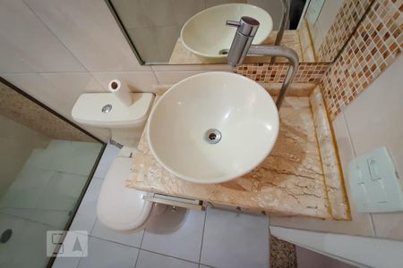 Banheiro de apartamento à venda com 2 quartos, 50m² em Jardim Ângela (zona Leste), São Paulo