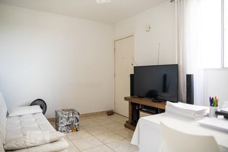 Sala de apartamento para alugar com 2 quartos, 43m² em Camargos, Belo Horizonte