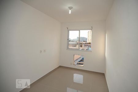 Suíte de apartamento para alugar com 2 quartos, 50m² em Todos Os Santos, Rio de Janeiro