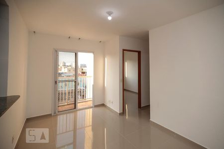 Sala de apartamento para alugar com 2 quartos, 50m² em Todos Os Santos, Rio de Janeiro