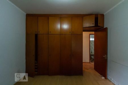 Casa para alugar com 180m², 4 quartos e 3 vagas Casa para alugar com 180m², 4 quartos e 3 vagasQuarto 1