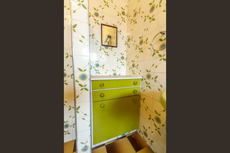 Casa para alugar com 180m², 4 quartos e 3 vagas Casa para alugar com 180m², 4 quartos e 3 vagasBanheiro social