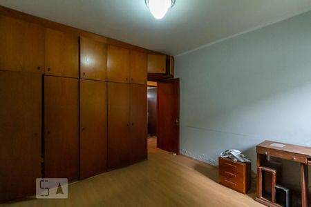 Casa para alugar com 180m², 4 quartos e 3 vagas Casa para alugar com 180m², 4 quartos e 3 vagasQuarto 1