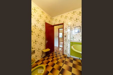 Casa para alugar com 180m², 4 quartos e 3 vagas Casa para alugar com 180m², 4 quartos e 3 vagasBanheiro social