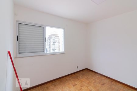 Quarto 1 de apartamento para alugar com 2 quartos, 60m² em Vila Olímpia, São Paulo