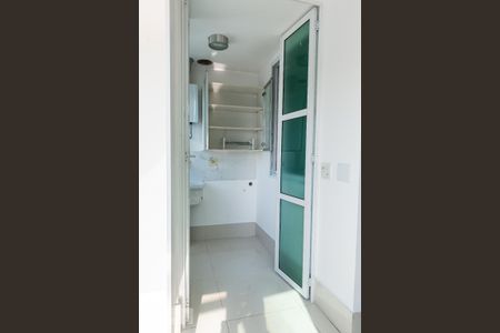 Área de Serviço de apartamento para alugar com 2 quartos, 117m² em Barra da Tijuca, Rio de Janeiro