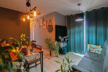 Sala de apartamento à venda com 2 quartos, 48m² em Presidente Altino, Osasco