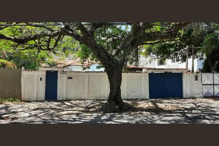 Fachada de casa à venda com 4 quartos, 600m² em São Francisco, Niterói