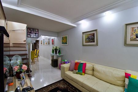 Sala de casa à venda com 3 quartos, 200m² em Vila Progredior, São Paulo