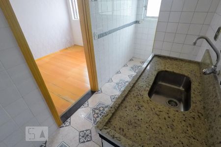 Cozinha de apartamento à venda com 2 quartos, 42m² em Sé, São Paulo