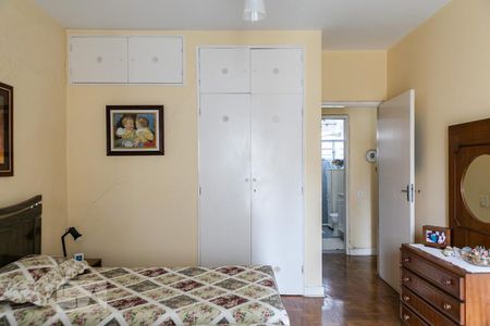 Quarto de apartamento para alugar com 2 quartos, 85m² em Aparecida, Santos