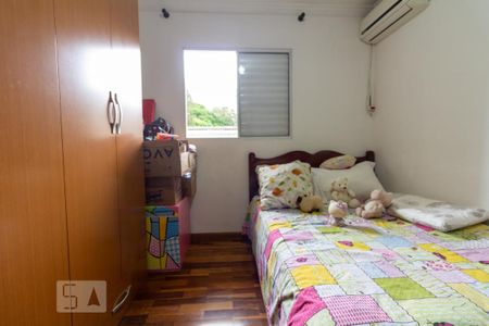 Quarto Suíte 2 de casa para alugar com 4 quartos, 195m² em Jardim das Vertentes, São Paulo