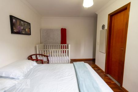 Quarto Suíte 1 de casa para alugar com 4 quartos, 195m² em Jardim das Vertentes, São Paulo