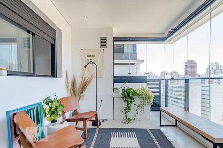 Varanda de apartamento à venda com 2 quartos, 72m² em Pinheiros, São Paulo