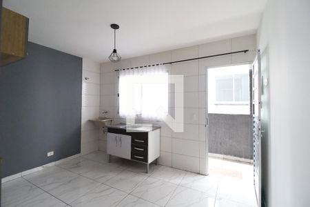 Cozinha / Área de serviço de apartamento para alugar com 1 quarto, 40m² em Parque Edu Chaves, São Paulo