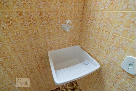 Apartamento à venda com 70m², 2 quartos e sem vaga Apartamento à venda com 70m², 2 quartos e sem vagaCozinha e Área de Serviço