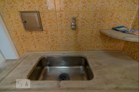 Apartamento à venda com 70m², 2 quartos e sem vaga Apartamento à venda com 70m², 2 quartos e sem vagaCozinha e Área de Serviço