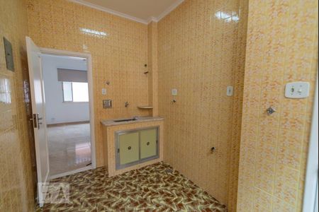 Apartamento à venda com 70m², 2 quartos e sem vaga Apartamento à venda com 70m², 2 quartos e sem vagaCozinha e Área de Serviço