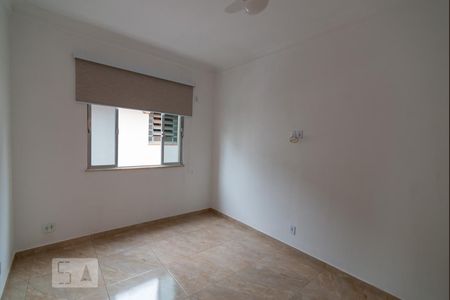 Sala de apartamento à venda com 2 quartos, 70m² em Grajaú, Rio de Janeiro